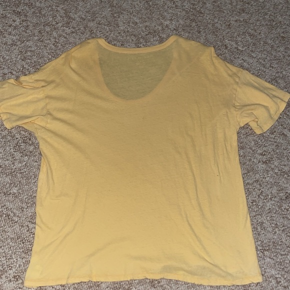 American Eagle yellow oversized tshirt - Picture 3 of 4